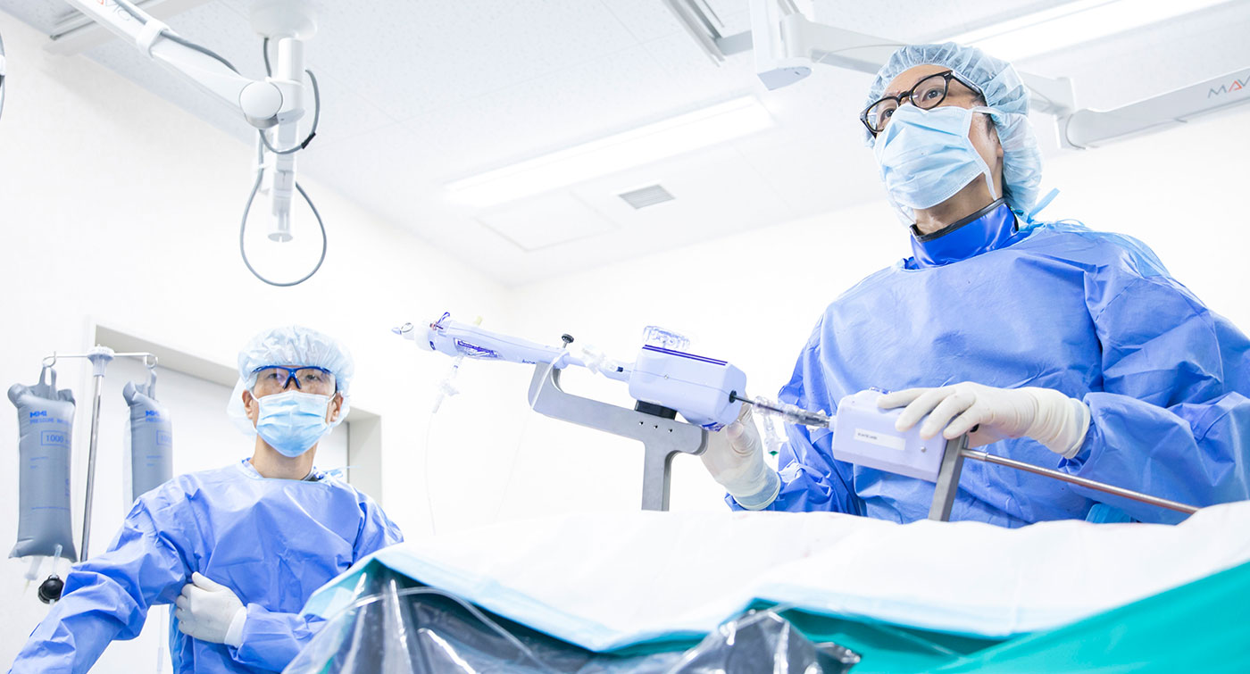 Transcatheter structural heart procedure in progress — Kishiwada Tokushukai Hospital